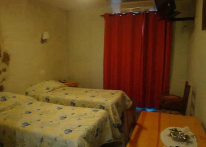 Le Bilboquet Hotel 2*